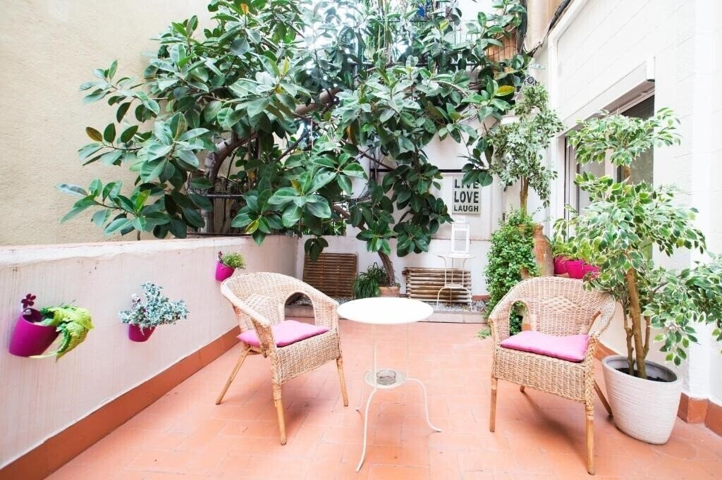 Картинка Jardinets Guest House 3*