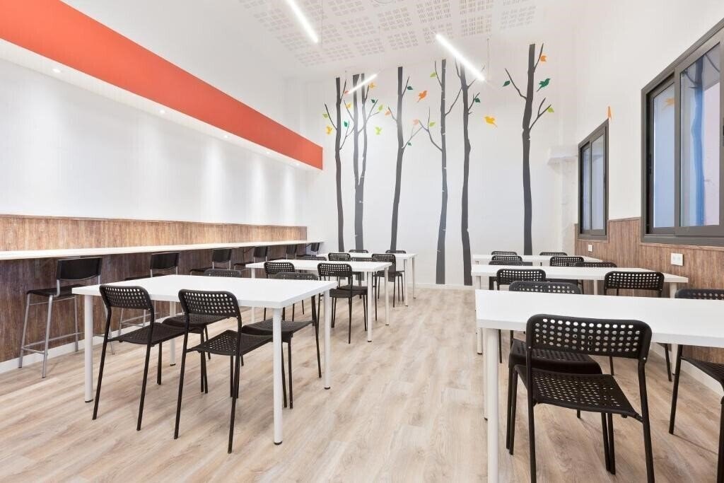Фото Ant Hostel Barcelona 2*