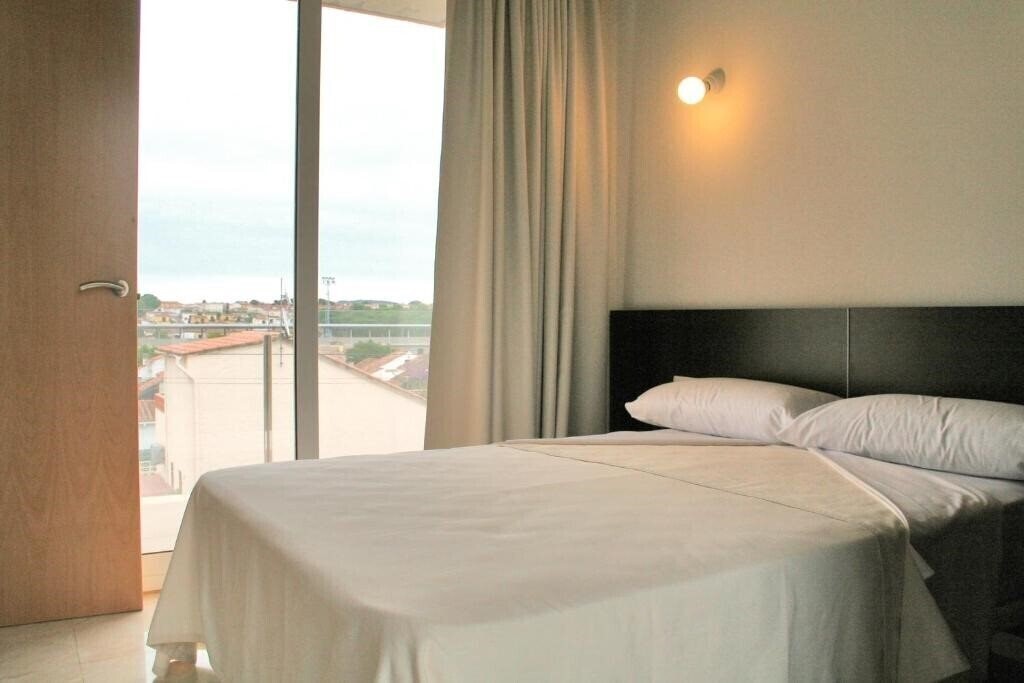 Фото L'Escala Resort 3*