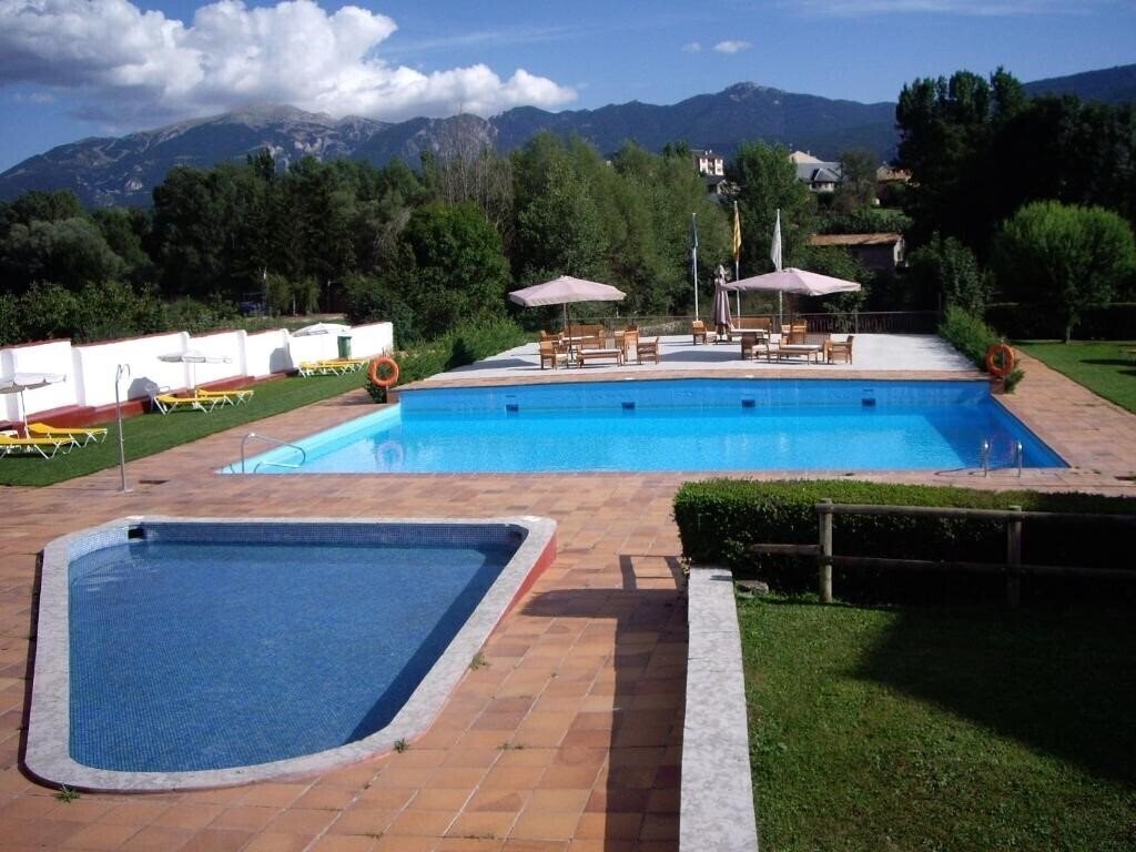 Отель Bellavista Bellver de Cerdanya 2*