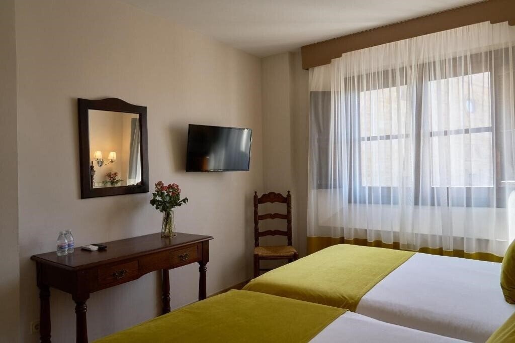 Зображення Maria De Molina 3*