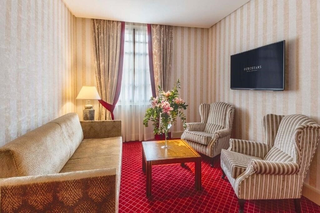 Фотографія Eurostars Hotel De La Reconquista 5*