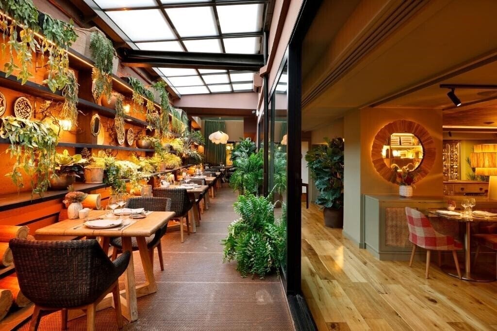 Фотографія Barcelo Oviedo Cervantes 5*