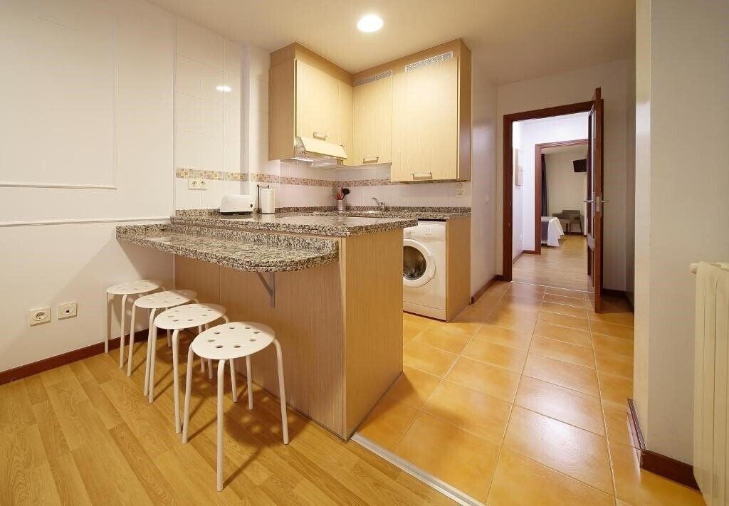 Фотографія Apartamentos Urban Blue, Blue Hotels 2*