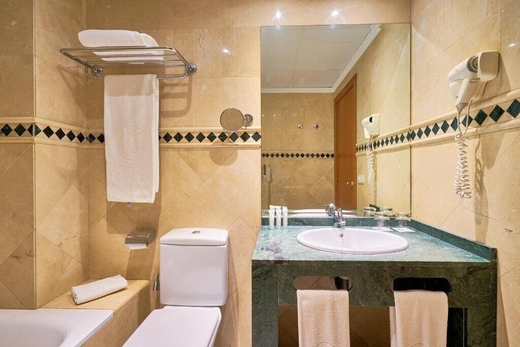 Фотография Exe Ciudad De Cordoba 4*