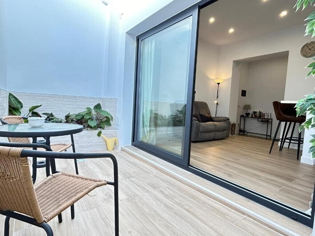 Отель Apartamentos Tandem El Patio 4*