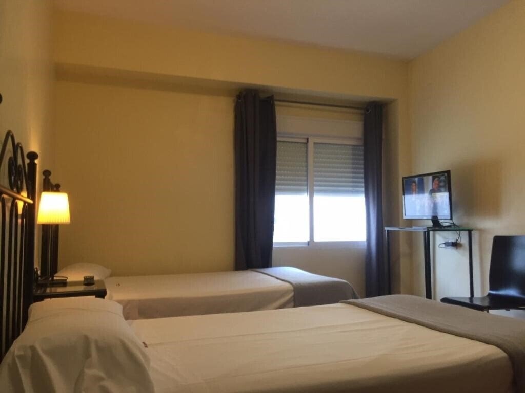 Фотографія Hospederia Luis De Gongora 2*