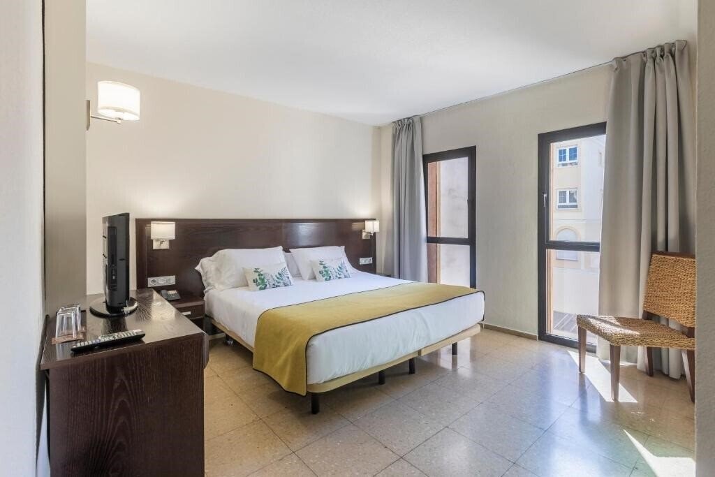 Отель ITC Colon by Soho Boutique 2*