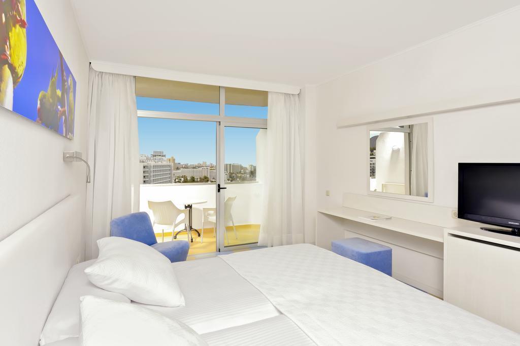 Фотография Iberostar Waves Bouganville Playa 4*