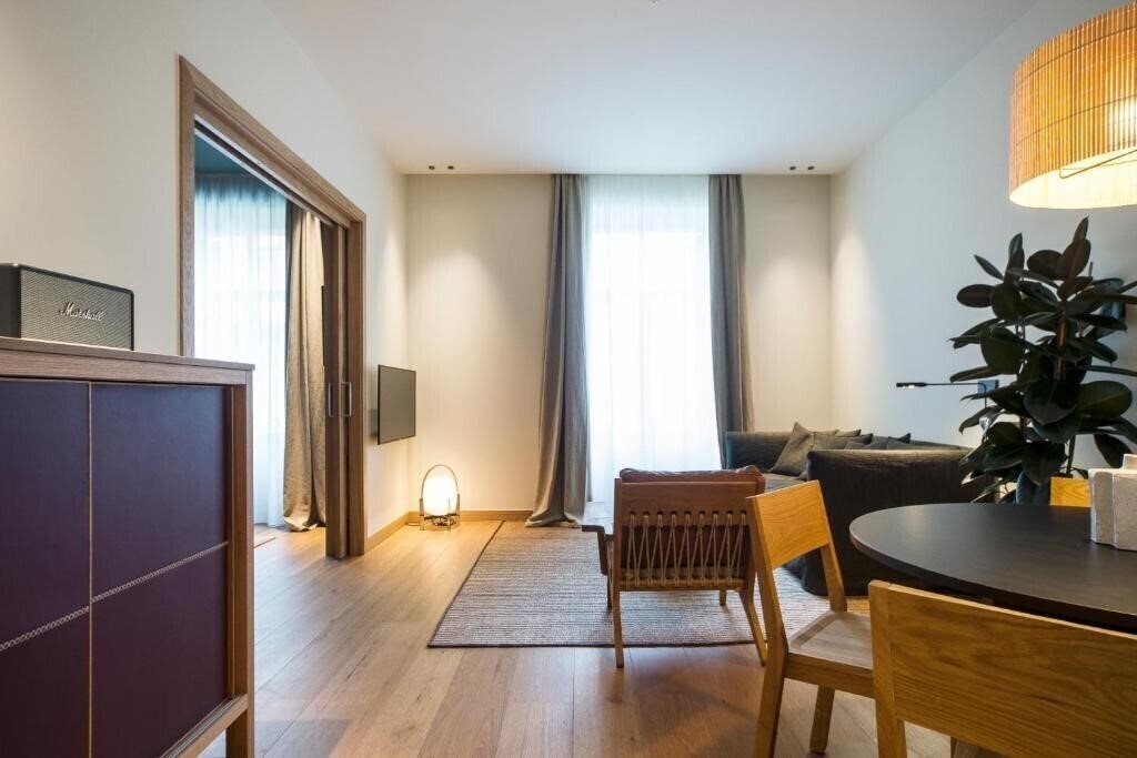 Фотографія Hotel Arbaso 4*