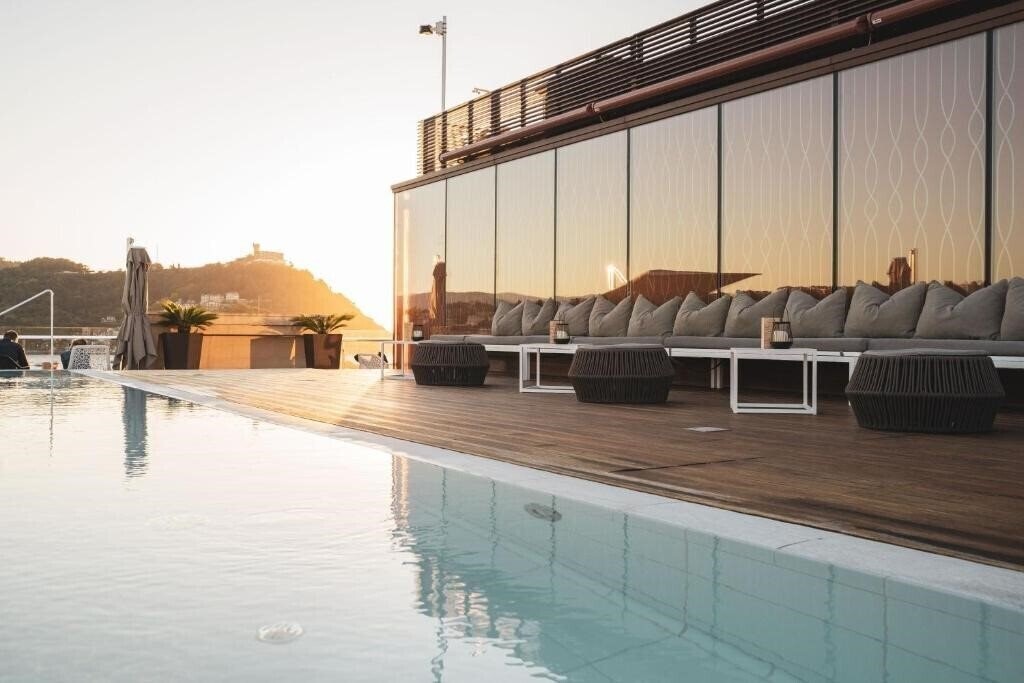 Отель Lasala Plaza Hotel 4*