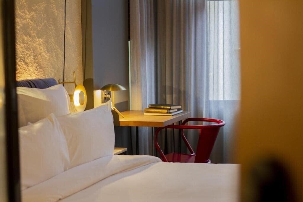 Готель Letoh Letoh San Sebastian 4*