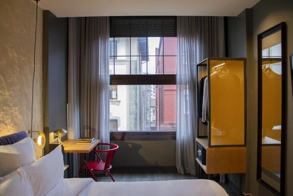 Фото Letoh Letoh San Sebastian 4*
