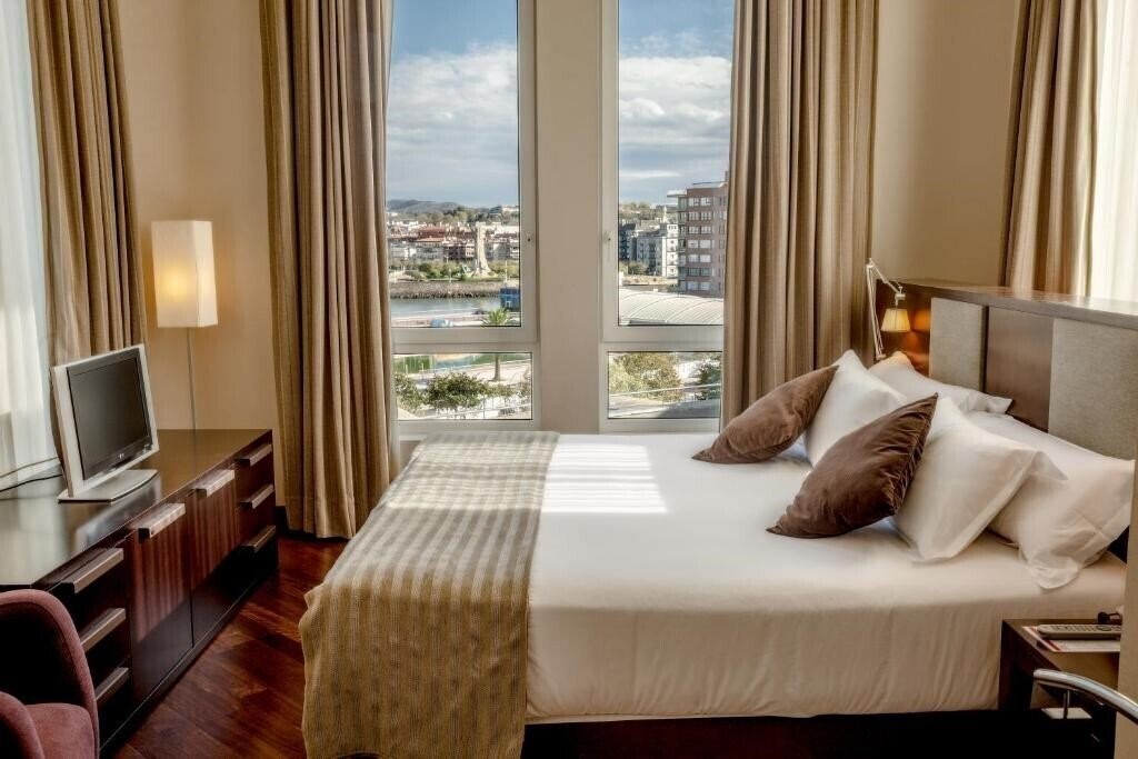 Фото Hotel URH Palacio de Oriol 4*