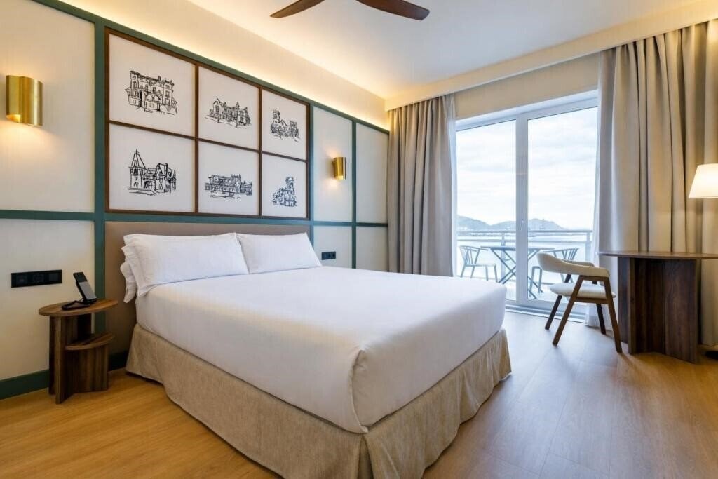 Фото Petit Palace Tamarises Getxo 3*