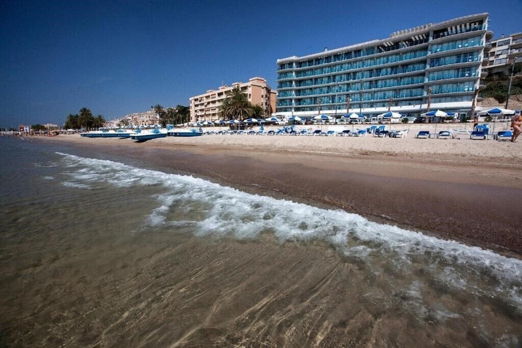 Готель Allon Mediterrania 4*