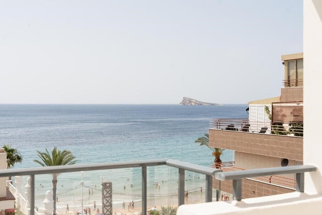 Картинка Rh Sol 3*