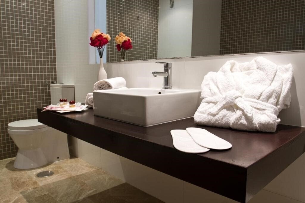 Фотографія Hotel & SPA Dynastic 4*