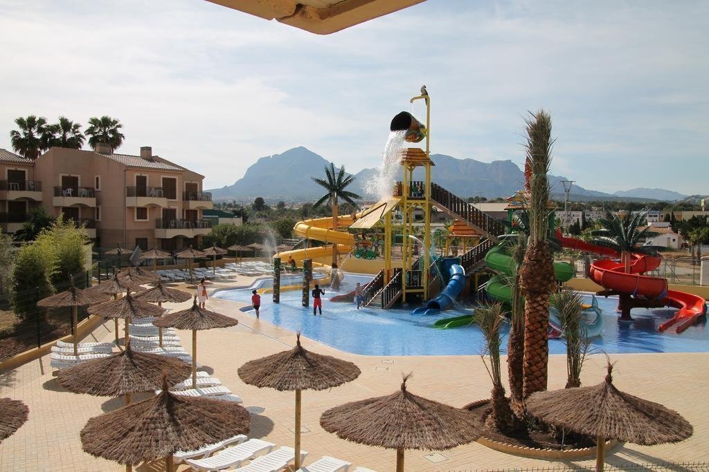 Готель Albir Gardens 4*