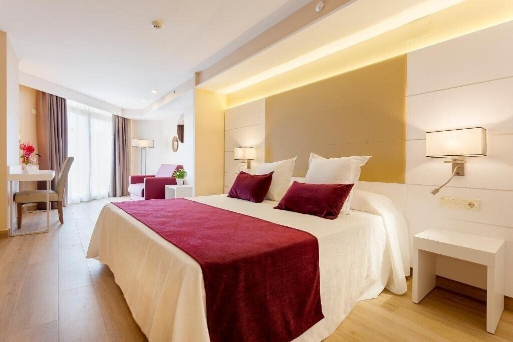 Отель Beverly Park & SPA 4*