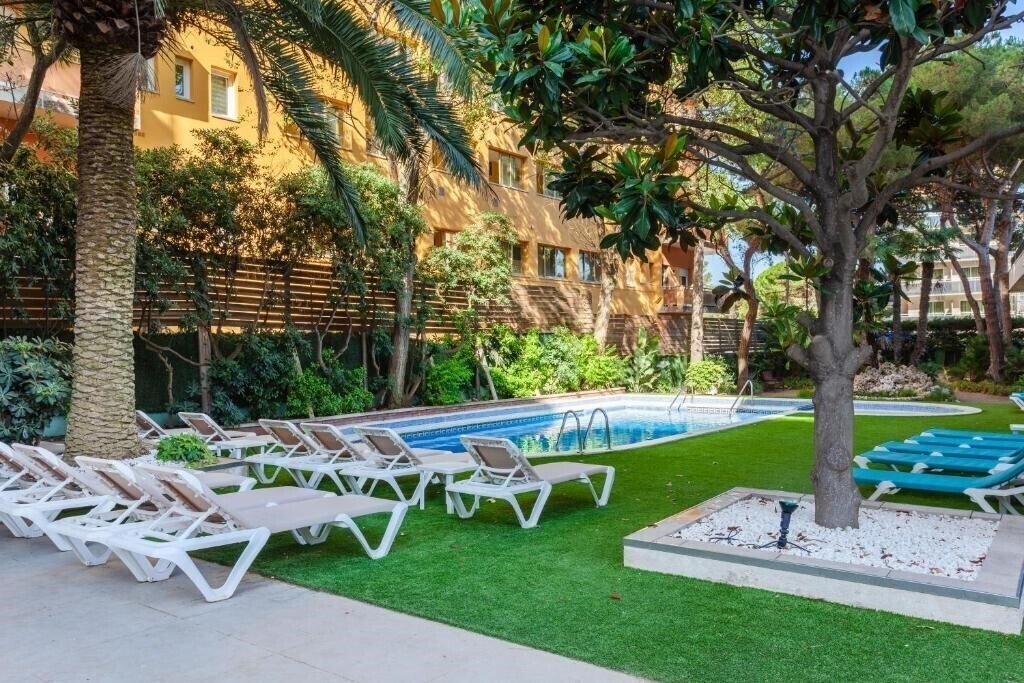 Отель Checkin Blanes (ex. Boix Mar) 3*