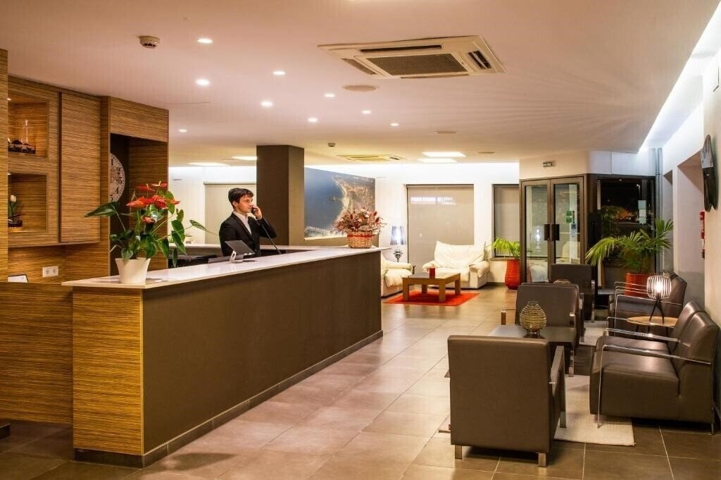 Фотографія Montserrat Blanes 2*