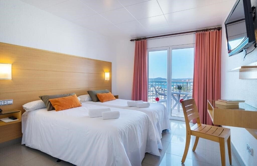 Картинка Hotel & Diving Les Illes 2*