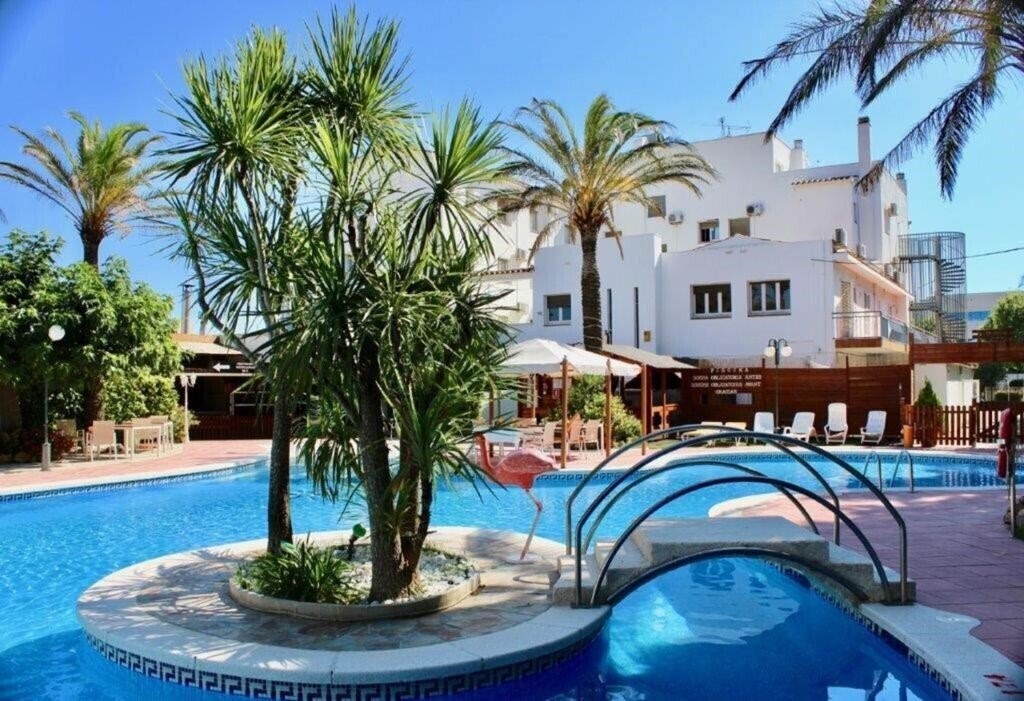 Отель Ampuria Inn 3*