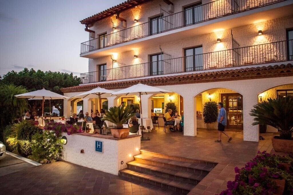 Картинка Bon Retorn 3*