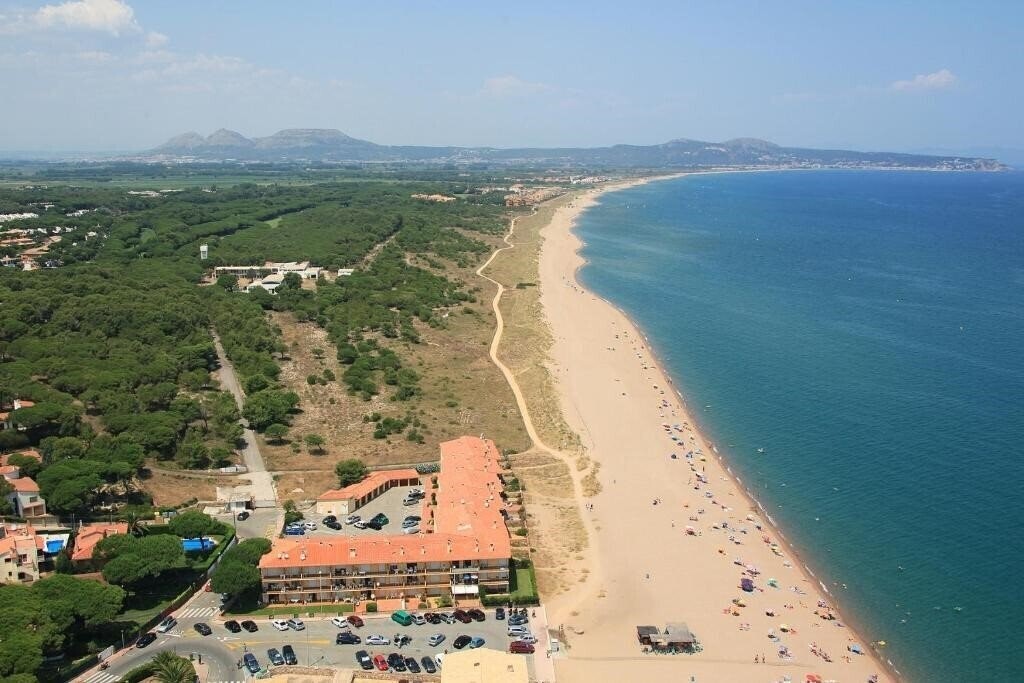 Фото Les Dunes (Platja De Pals) 4*