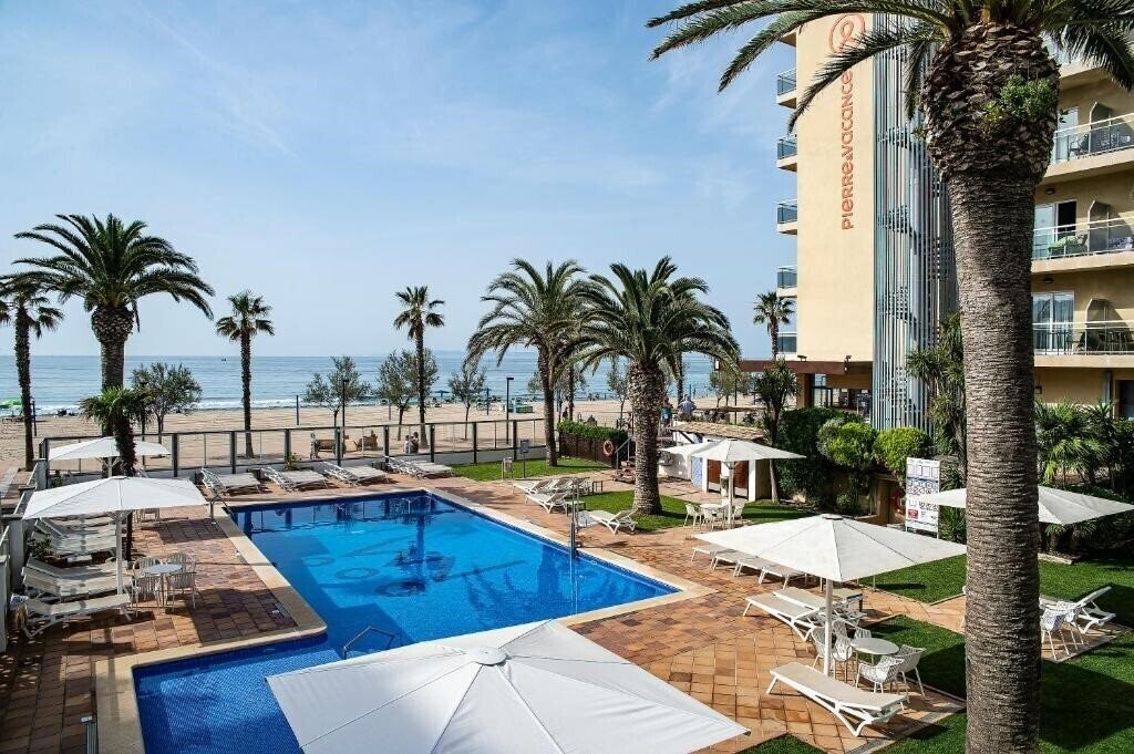 Зображення Hotel Monterrey Roses by Pierre & Vacances 3*