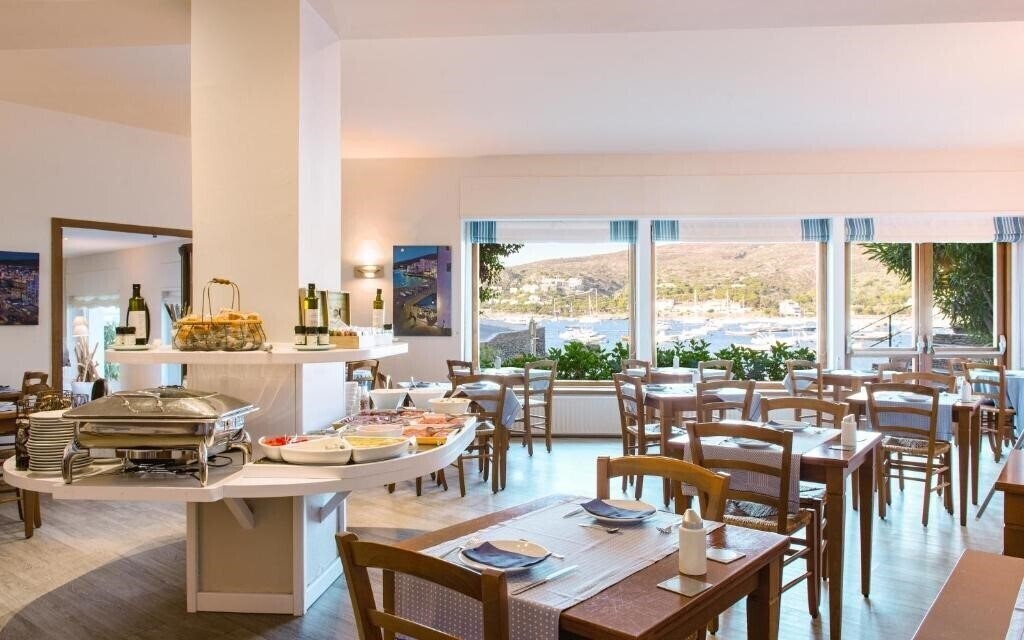 Изображение Hotel Playa Sol Cadaques 4*