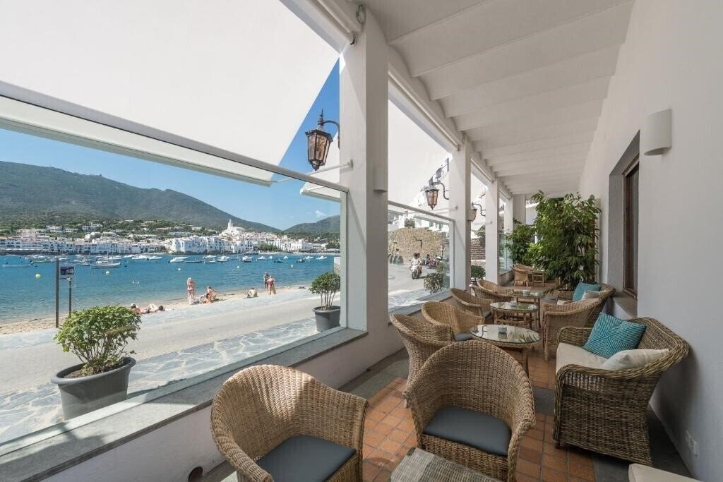 Картинка Hotel Playa Sol Cadaques 4*