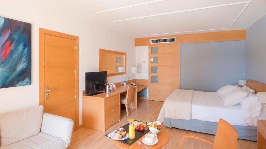 Картинка Clipper Hotel & Villas 4*