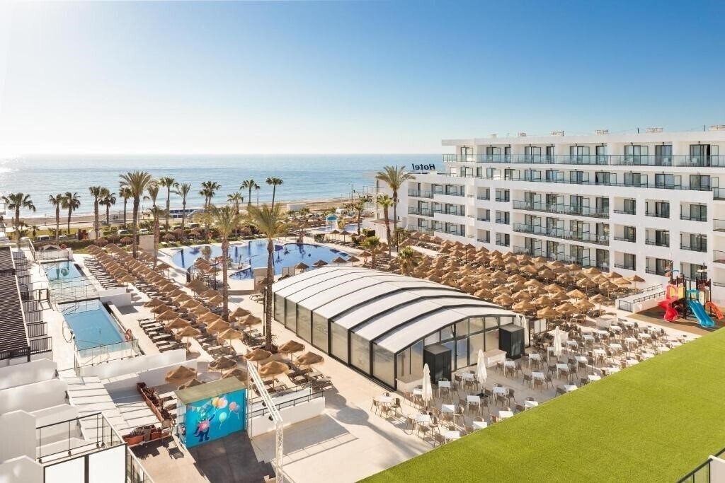 Готель Best Oasis Tropical 4*