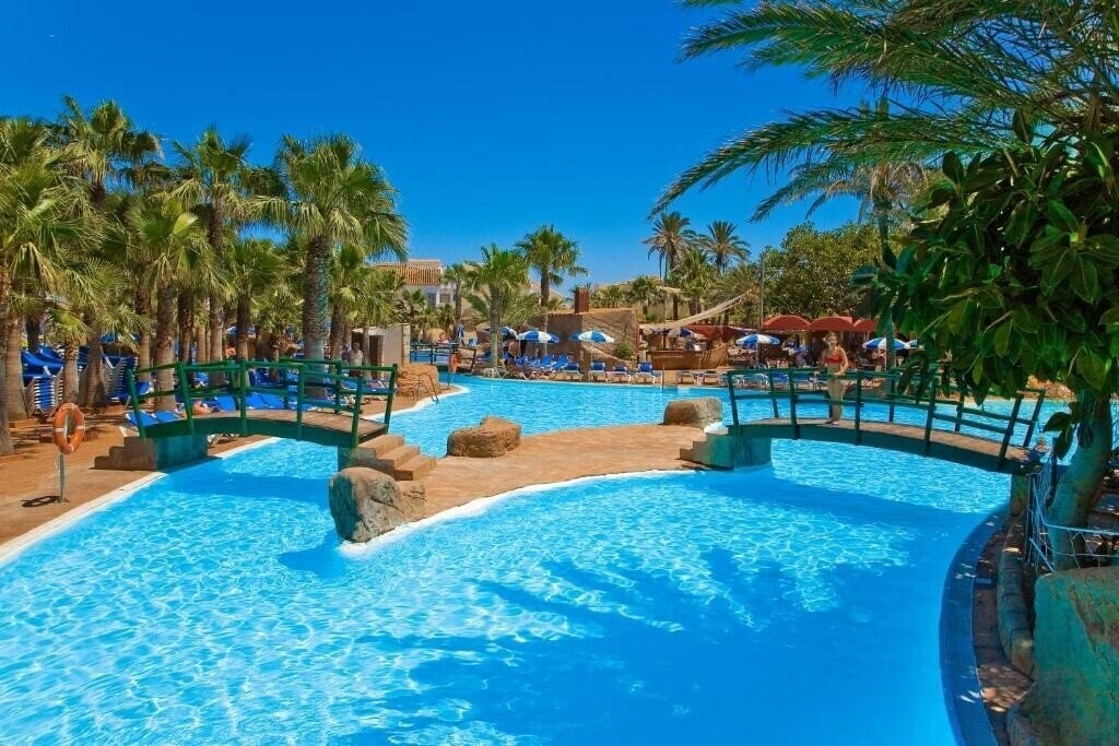 Отель Playalinda 4*