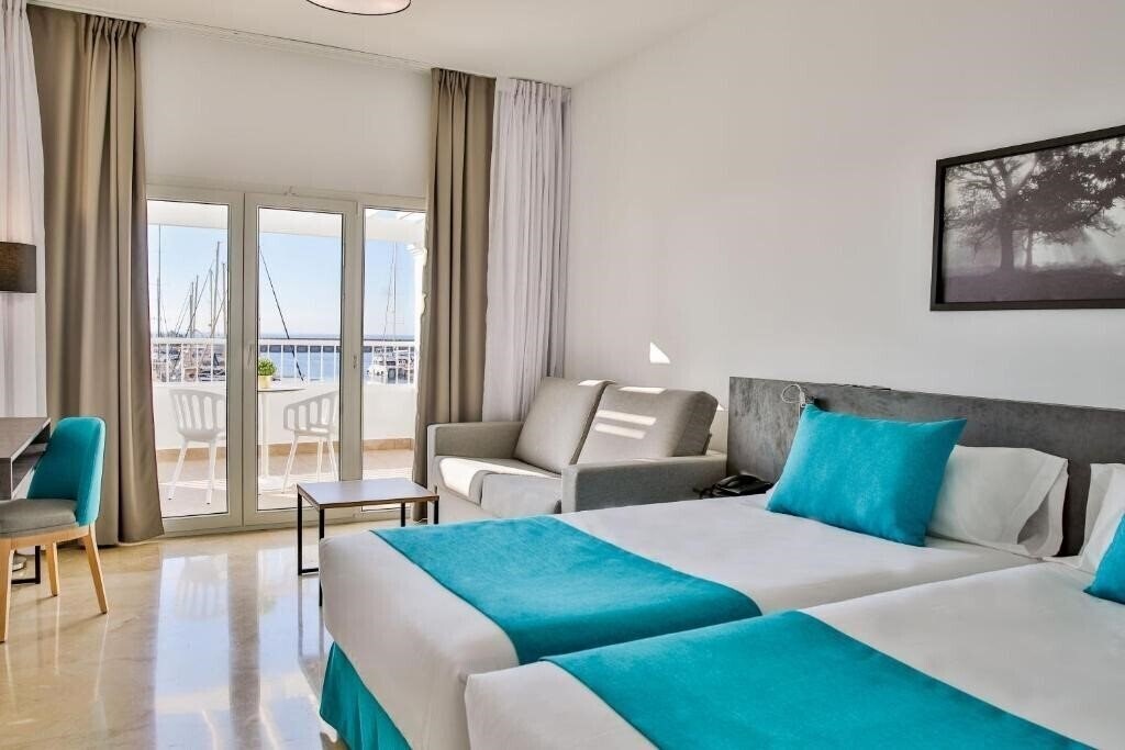 Готель Moon Hotel & Spa 4*