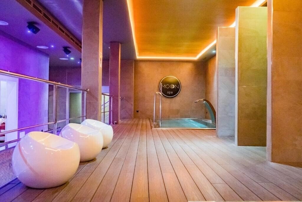 Фото Moon Hotel & Spa 4*