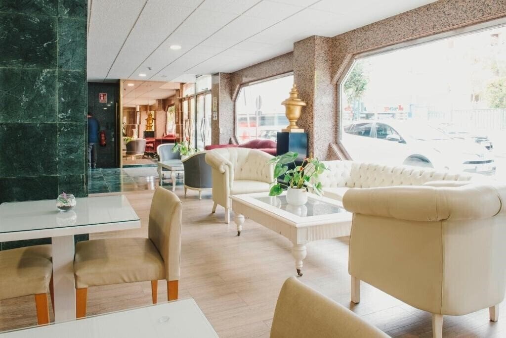 Зображення Hotel Embajador 2*