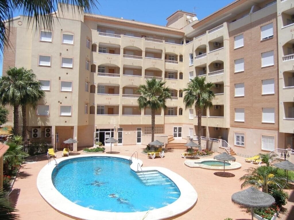 Готель Appartements Maracay 2*