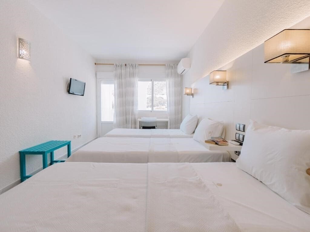 Фото Hostal Las Gaviotas del Cabo 2*
