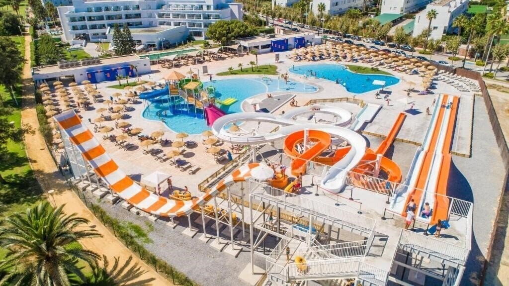 Отель Alegria Costa Ballena 4*