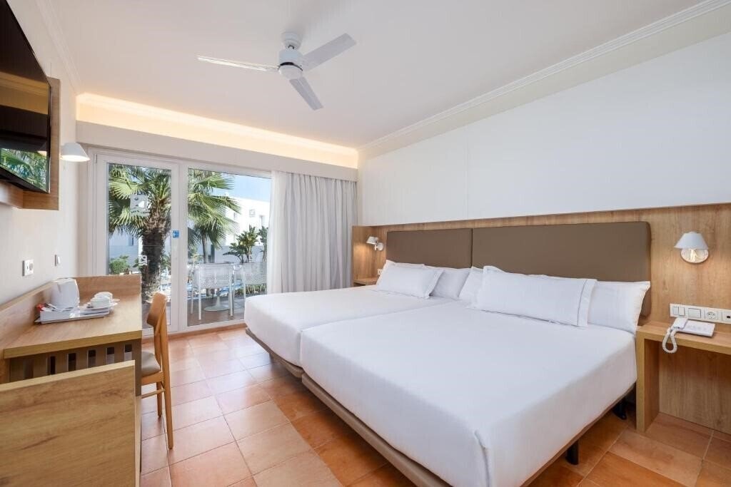 Фото Playaballena SPA 4*