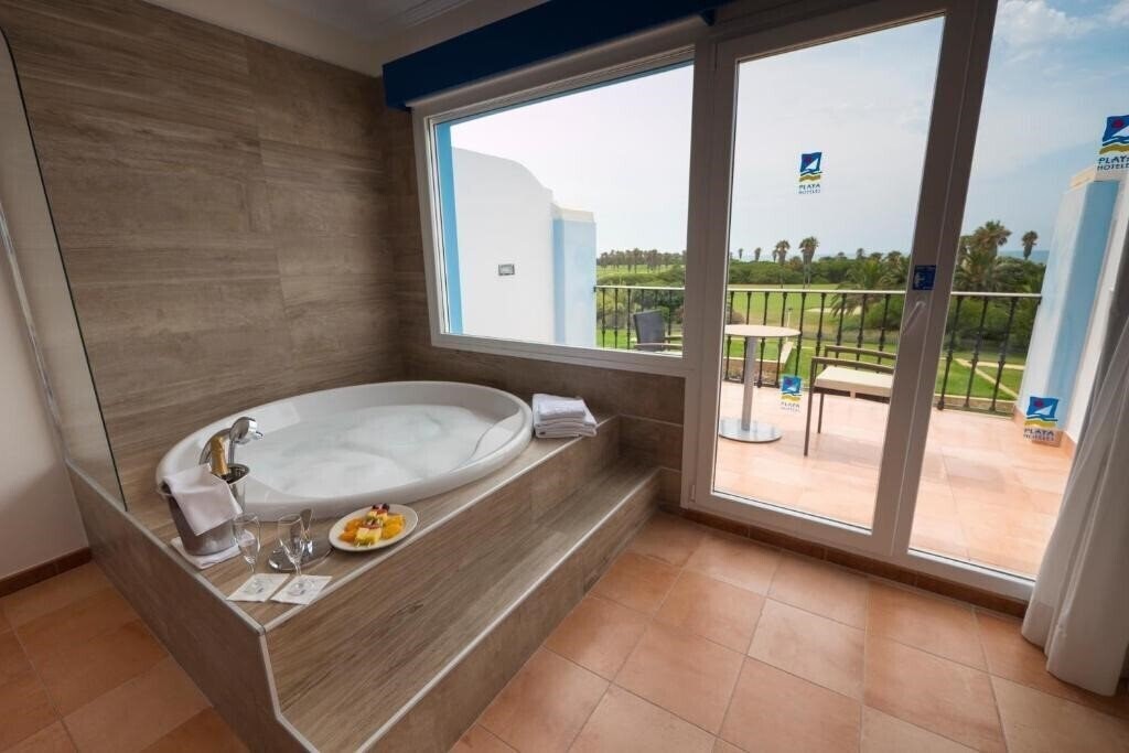 Фотография Playaballena SPA 4*