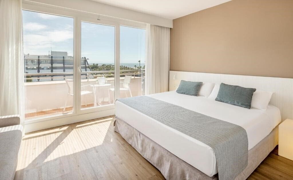 Картинка Ilunion Islantilla 4*