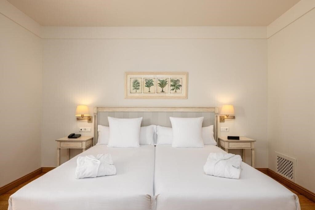 Фото Guadacorte Park 4*