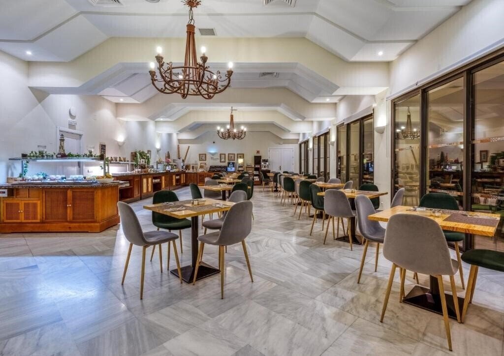 Картинка Guadacorte Park 4*