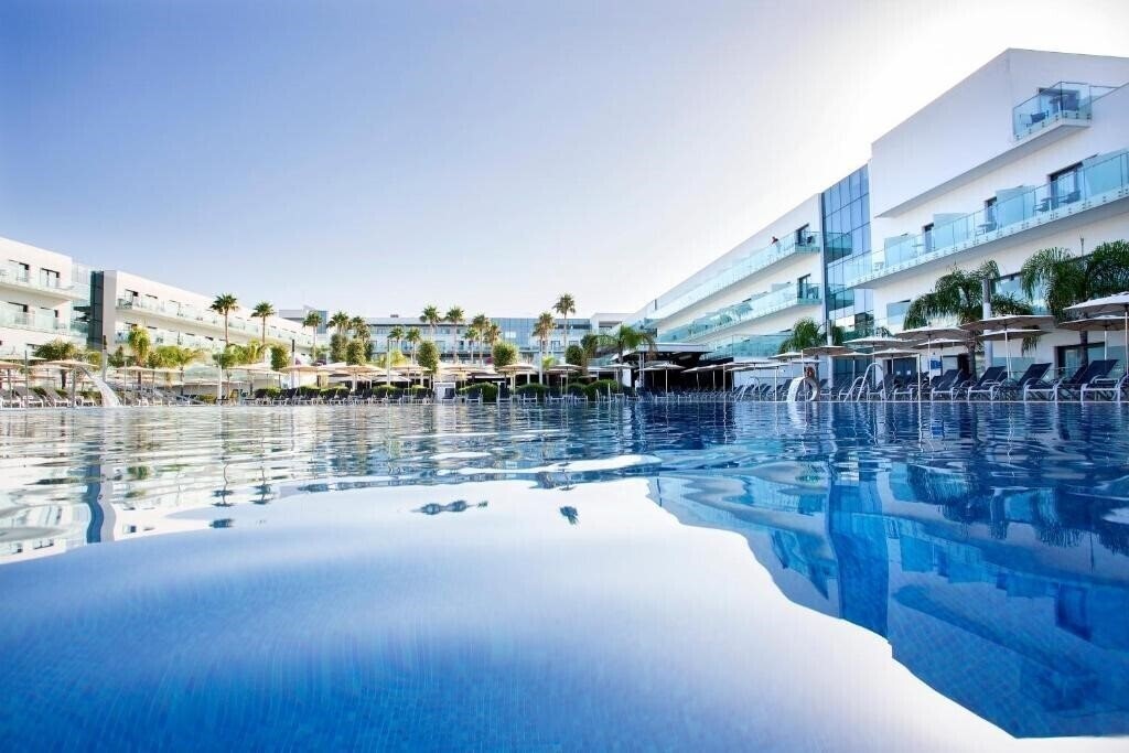 Отель Hipotels Gran Conil & SPA 4*