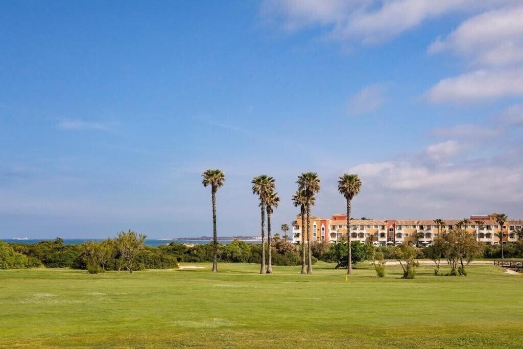 Фотографія Palacio de Sancti Petri, a Gran Melia 5*