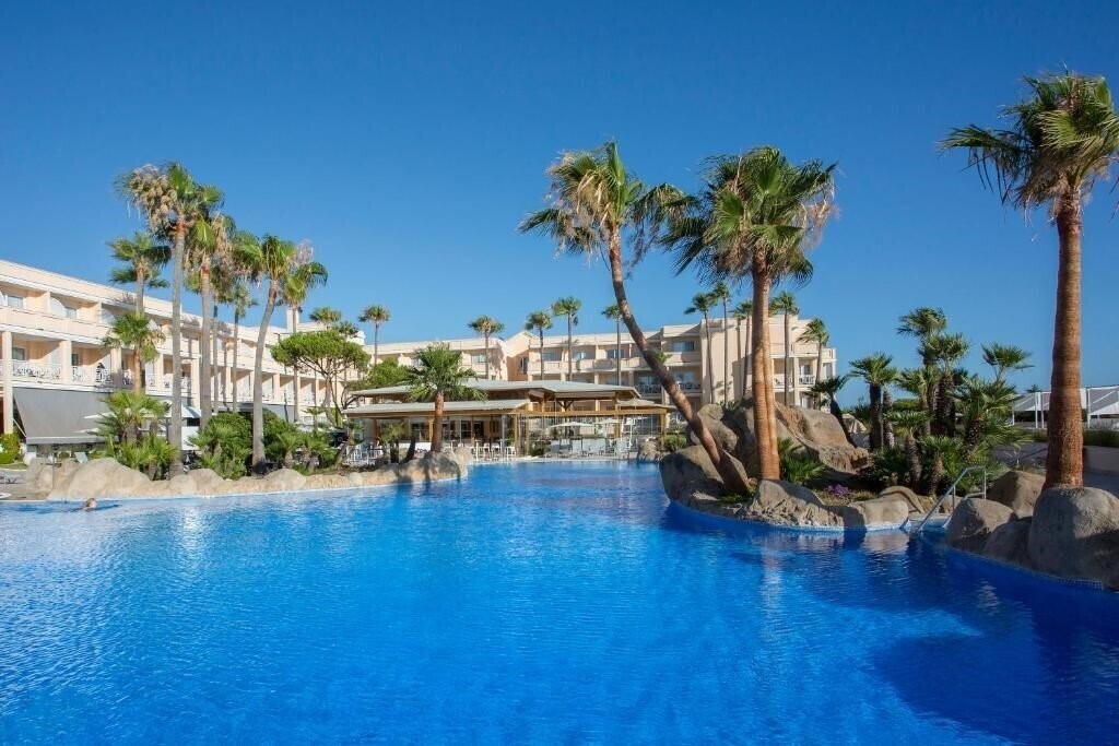 Отель Tui Blue Hipotels Playa La Barrosa 4*